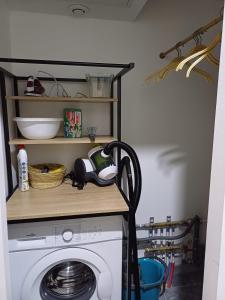 T3, 8 couchages, grande terrasse, vue mer, parking privé