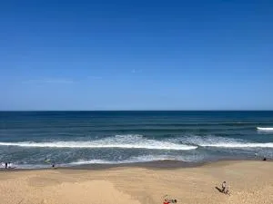 Hourtin Vibes - Appartement 4 à 6 personnes à 150m de la plage - 2 chambres et mezzanine - 乌尔坦海滩