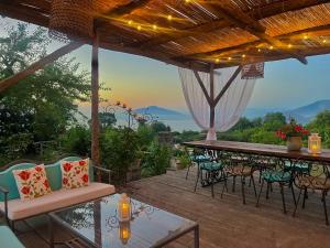 La Dimora: Relax in a lovely garden