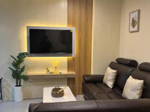 Condo 801 Bernwood Tower