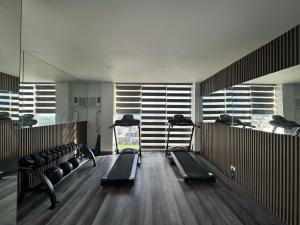 Condo 801 Bernwood Tower