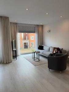 Gateway to Amsterdam