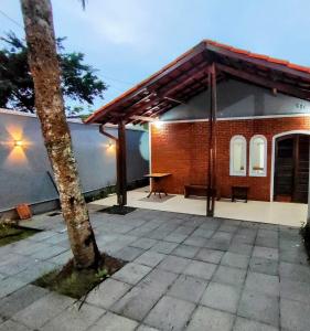 Casa com piscina Boracéia 500m Praia