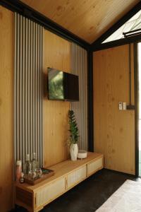 Baanraisongshul K&E Gardens