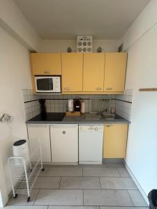 Appartements Saint Cyprien Golf View 2 bedrooms Apartment , 900 m from the beach : photos des chambres