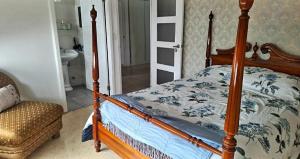 Spacious & Comfortable, 2R-2 Bath, 1 Sofa, Pool
