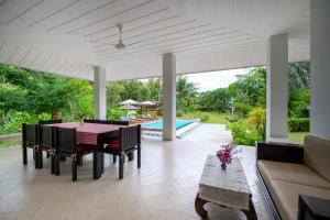 Sriwaree Pool Villa Khao Lak - 8 meters pool - 3 bedroom - 2 bath