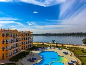 Stunning Nile view Apartment - El Dab‘îya