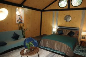 Baanraisongshul K&E Gardens