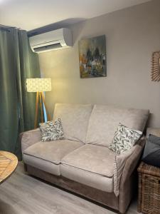 Appartements Joli studio mer balcon piscine parking prive : photos des chambres