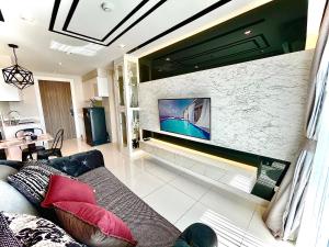 Deamber Bangsare Pattaya