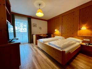 Standard Double Room room in Hotel Sureghes