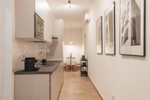 C3 Top Class Apartment, 2 camere da letto, 2 bagni, giardino distante 15 minuti a piedi da Fontana di Trevi