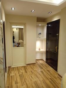 Cozy modern apartment near the airport