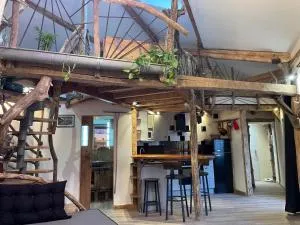 La cabane a Joseph - 阿列日河畔的塔拉斯孔