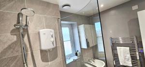 Riverview Apartments by Switchback Stays