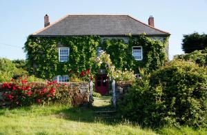 Roskear Farm - Ubytování bez kategorie ve městě Wadebridge