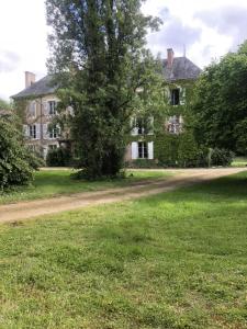 B&B / Chambres d'hotes Chateau de La Grange : photos des chambres