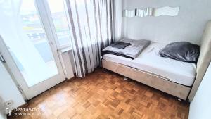 Z1, Apartments