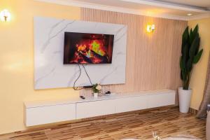 Starlight 4 bedroom golden view