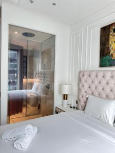 Metropole Thu Thiem - Luna Apartment - Chic, Unbeatable LOCATION, Great Value!!!