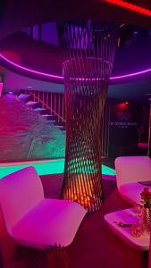 Suite de luxe érotique chic