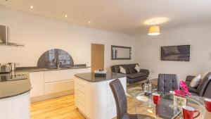 Captains Quarters 4 Apartment