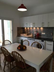 Maison bord de mer climatisée La Capte , Hyères