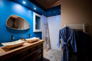 Logement romantique avec jacuzzi privatif