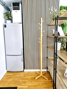 Cofy Rentals - centrally located, quiet district, air-conditioning, free parking, 24-7 express check-in-out, close to sea and everything you need for living!