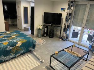 Maisons de vacances F1 Moderne avec Piscine privee et Vue sur le Garlaban : photos des chambres