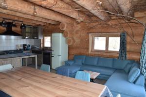 Chalets Wood log chalet : photos des chambres