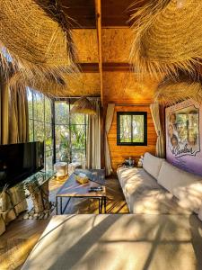 Evergreen 1BR Wood Cabin with Bassin & Terrace