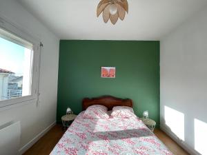 Maison calme à un 15min à pied de la plage