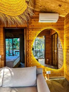 Evergreen 1BR Wood Cabin with Bassin & Terrace