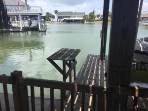 Gated Deck for Children 3BR Great Fishing!