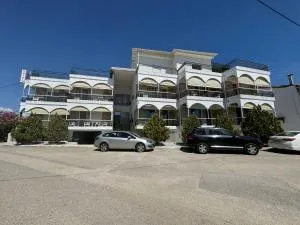 Laki Hotel - Sozopoli