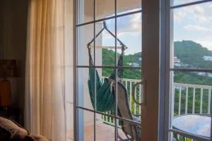 Nutmeg Nest - The Lime