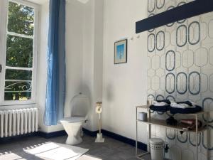 B&B / Chambres d'hotes Chateau de La Grange : Chambre Double - Vue sur Piscine