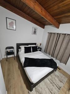 P&N Suites - Queen Room- DUBAI- Renovated
