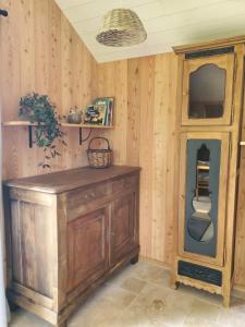 Le Merle Moqueur, maisonnette en bois, Les kabanes en Kreiz Breizh