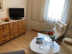 Schöne Gartenwohnung mit Blick ins Grüne