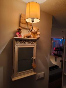 Maisons d'hotes Love-room Discret 40 m2 Bormes les mimosas village avec Terrasse : photos des chambres