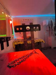 Maisons d'hotes Love-room Discret 40 m2 Bormes les mimosas village avec Terrasse : photos des chambres