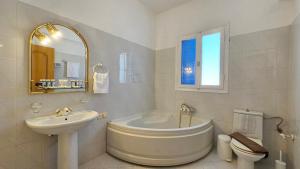 SUNSET VILLA MILOS pera triovasalos