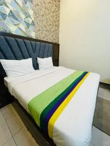 Hotel Wonder House - Free Parking- 5g Free Wifi, Modern Boutique Property - Gokul