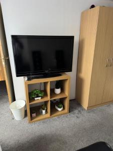 Decent Private Floor In Suburban Area