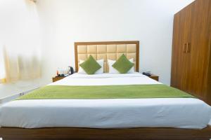 Hotel Golden Palace - Boutique Hotel - Best Rated Hotel