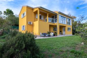 Relaxing Garden Apartments Labin - Indira