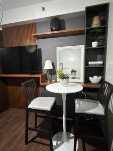 1BR Air Residences condo, Ayala Ave, Makati